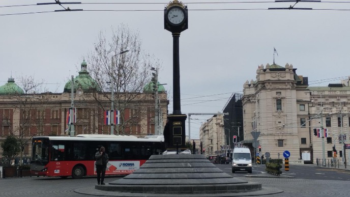 Sat pokazuje različito vreme